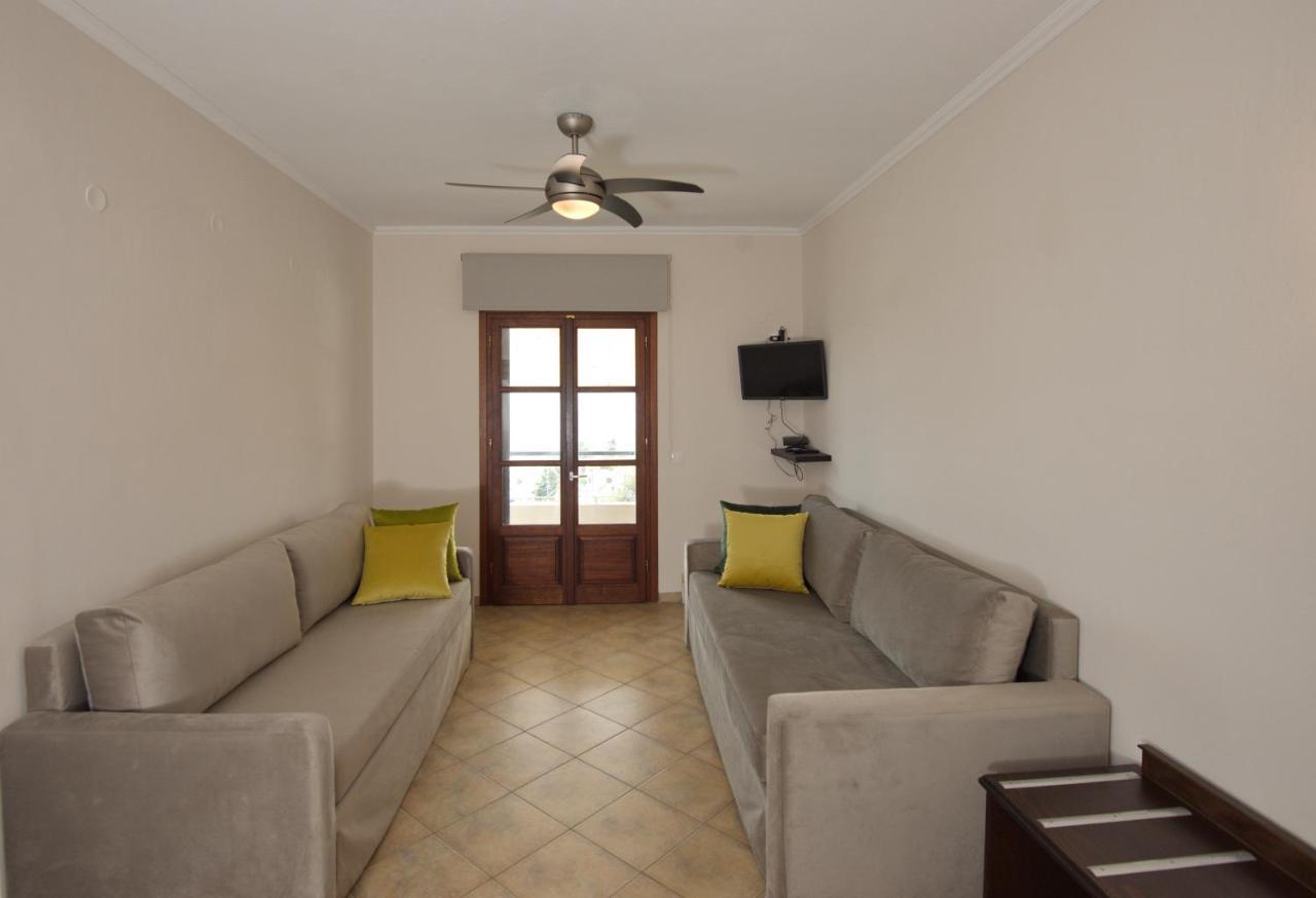 Elpida Apartments Votsi  Exterior photo