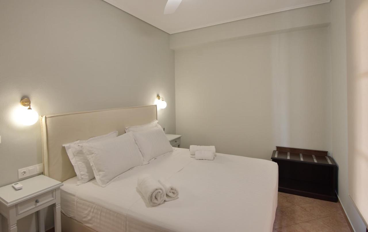 Elpida Apartments Votsi  Exterior photo